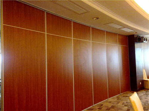 武漢活動(dòng)隔斷施工