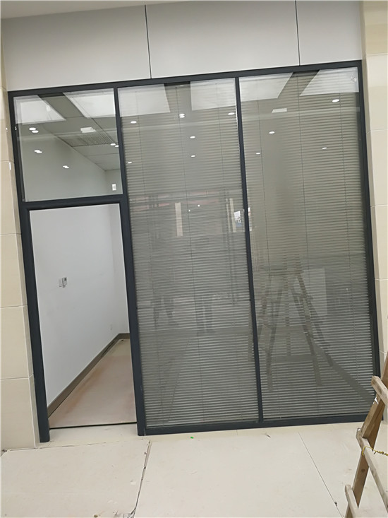 武漢辦公室玻璃隔斷